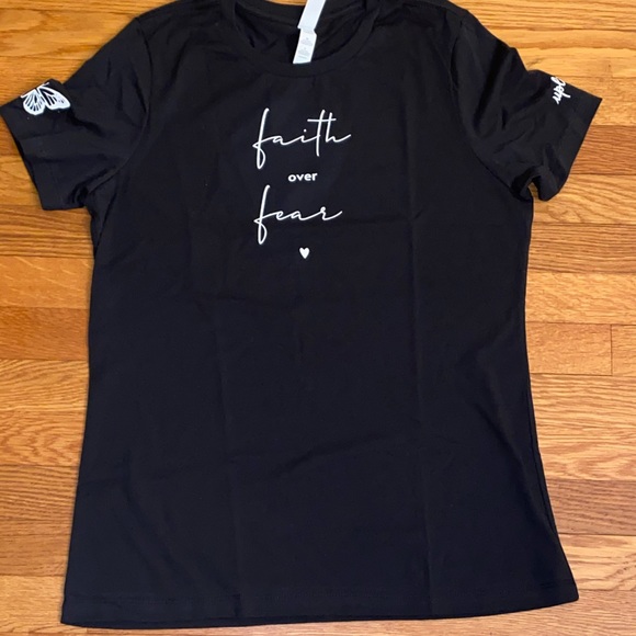 Faith Over Fear tee - Picture 5 of 5